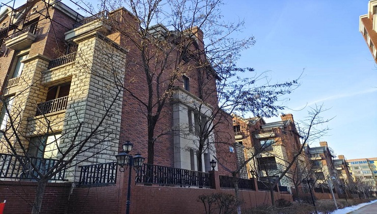 遼陽市榮興房地產(chǎn)開發(fā)有限公司